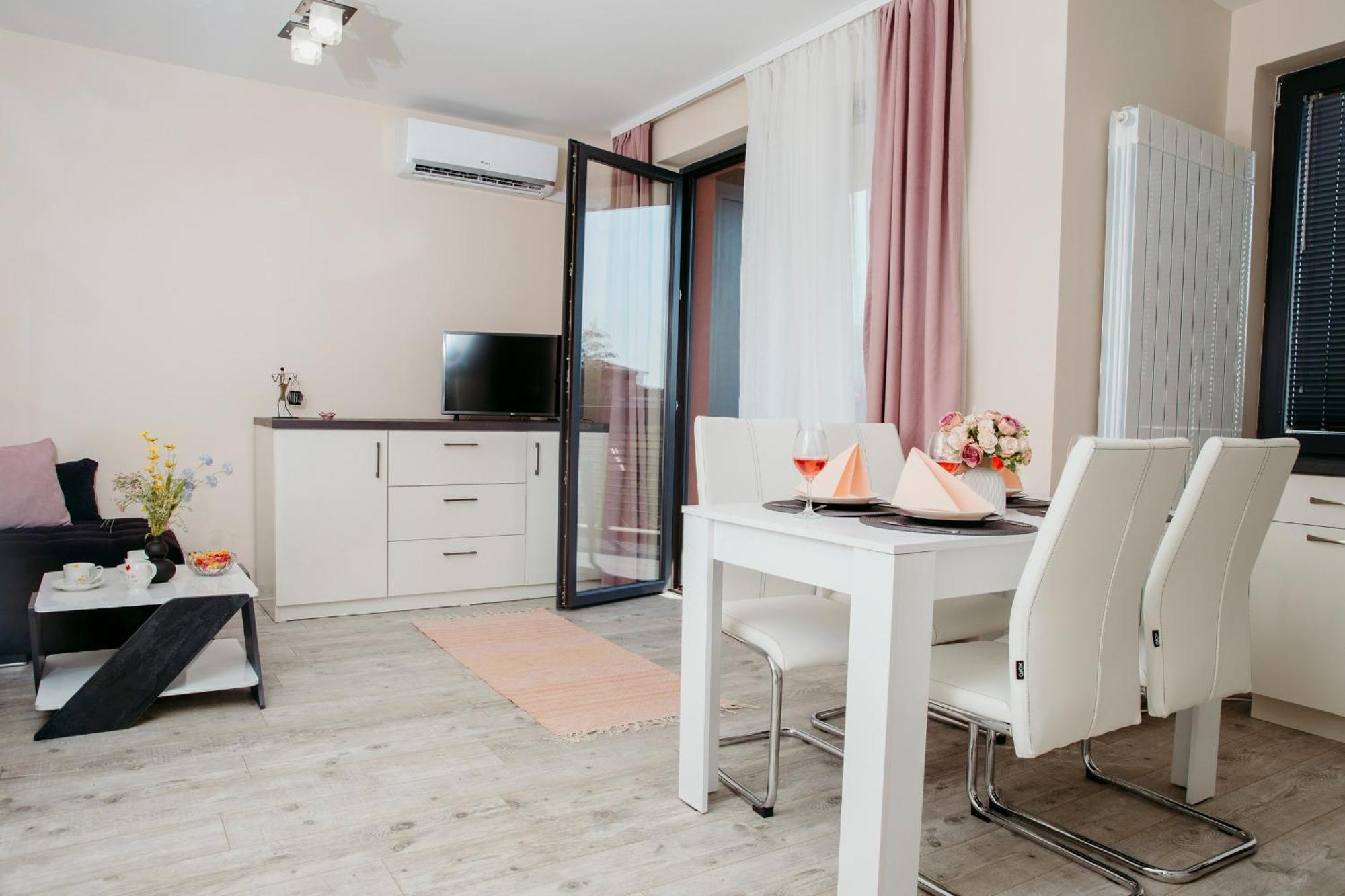 Rose Valley Apartment Kazanlŭk Dış mekan fotoğraf